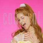 23-04-2004 Froukje de Both at studio in Amsterdam, on behalf of musical Love me just a little bit more.

[keywords]Posed, Eyecontact, Wink[/keywords]